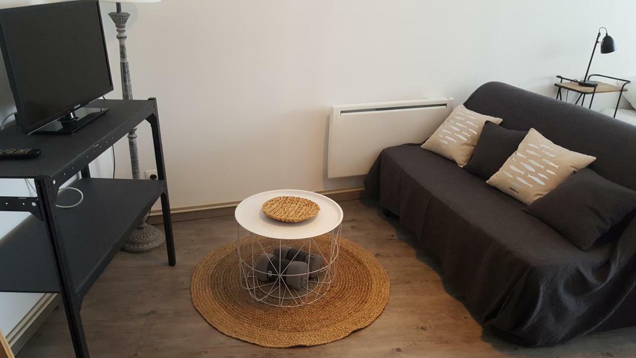 Le Petit Loft Des Thermes Рошфор Екстер'єр фото